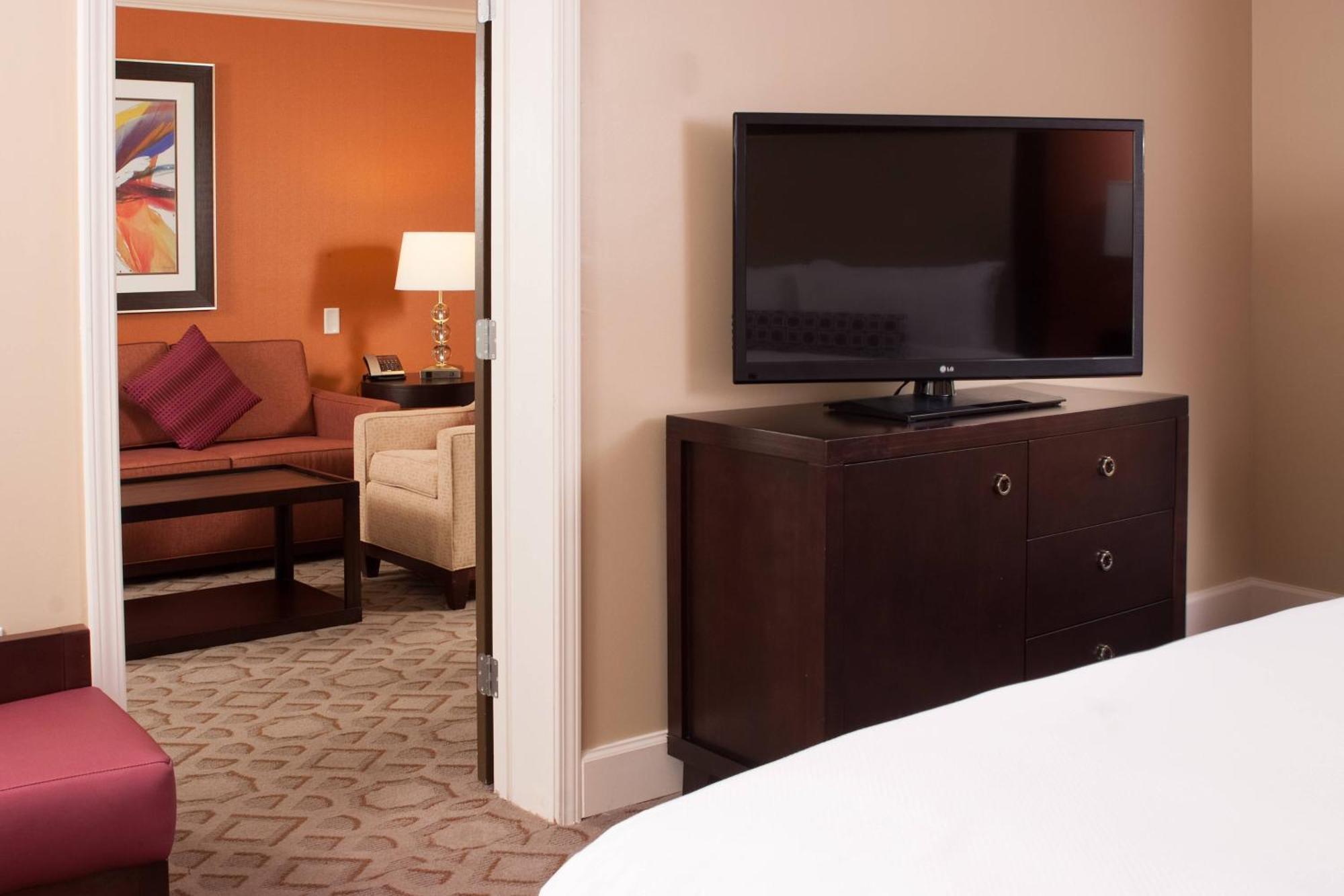 Delta Hotels By Marriott Orlando Lake Buena Vista Exterior photo